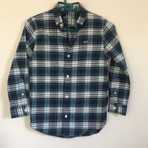 Vineyard Vines button down shirt
